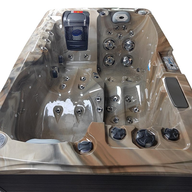 jacuzzi na zewnątrz